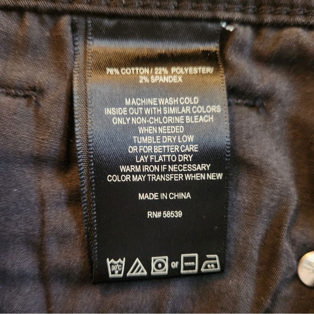 Kut From The Kloth Straight Leg 8 short black - Picture 7 of 7